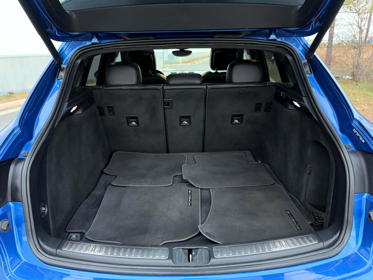 Used 2018 Porsche Macan image 19