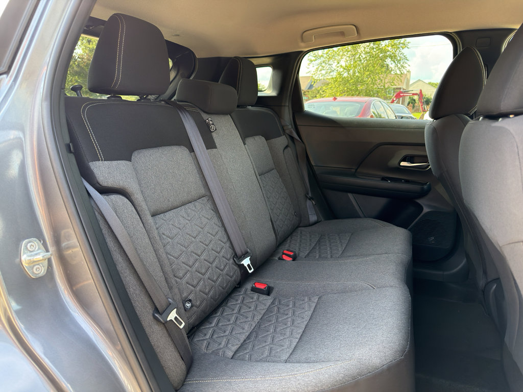 Used 2025 Nissan Kicks SV FWD image 18