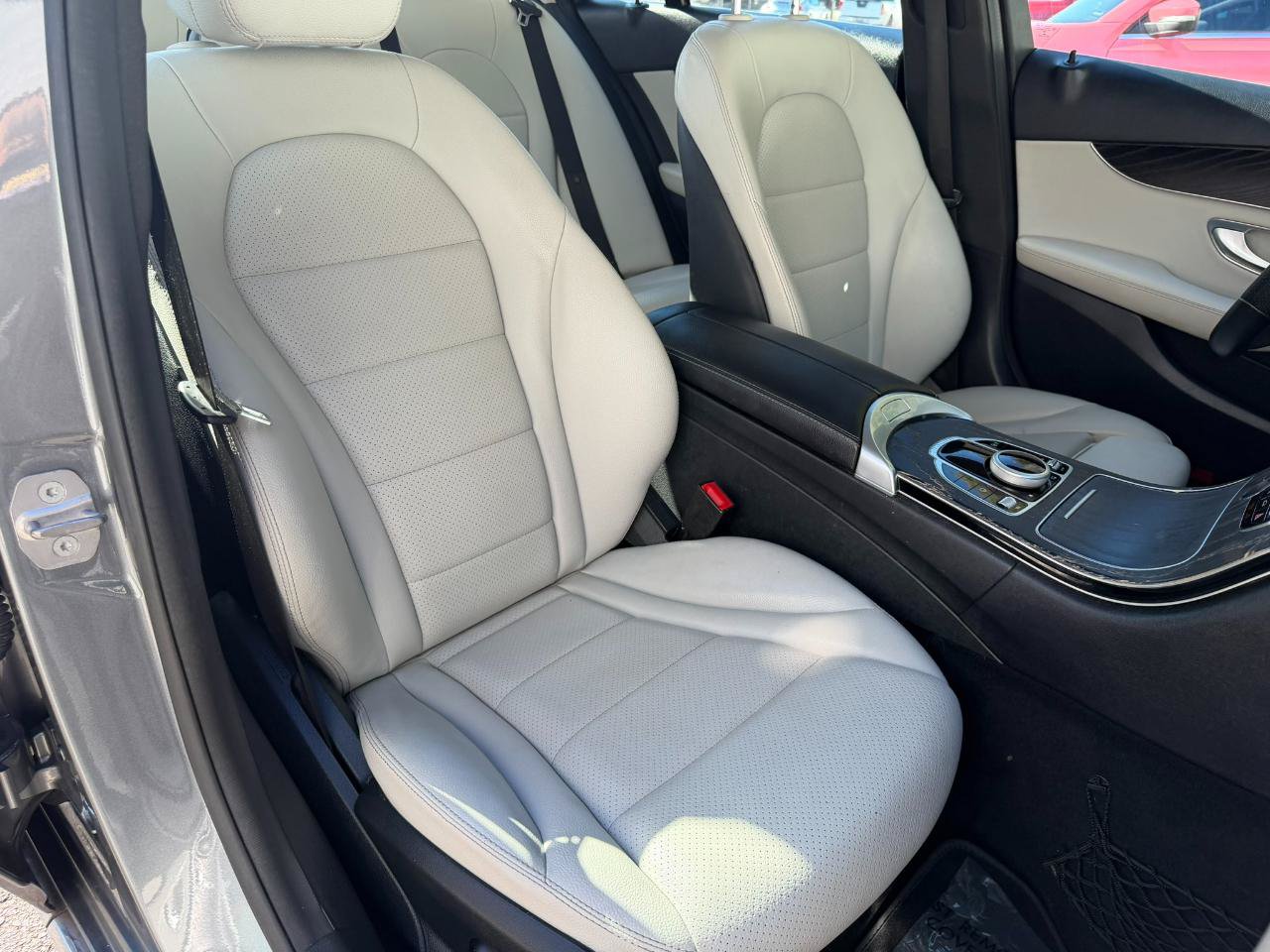 Used 2017 Mercedes-Benz C 300 Sedan image 37
