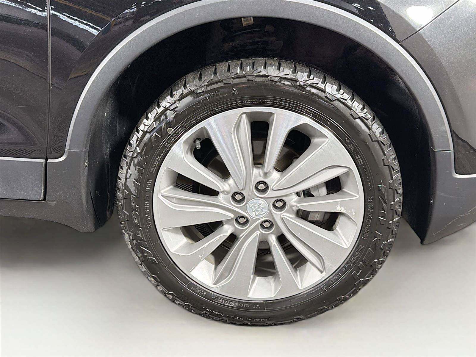 Used 2020 Buick Encore Preferred AWD/4WD image 33