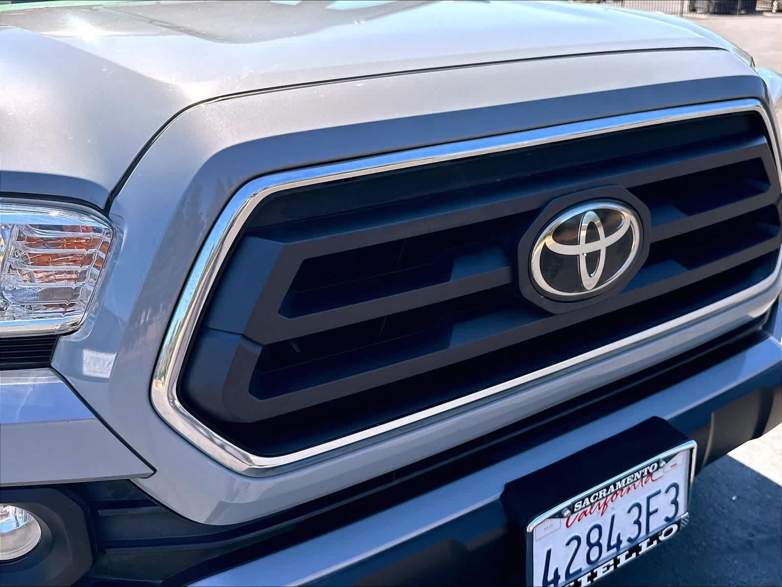 Used 2021 Toyota Tacoma SR5 w/ Blackout Package (TMS) RWD image 33