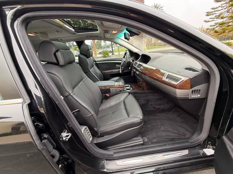 Used 2006 BMW 750i RWD image 60