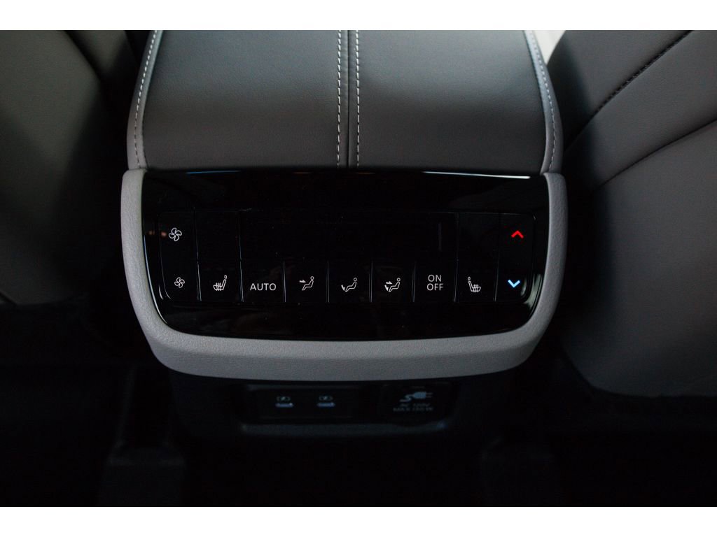 New 2026 INFINITI QX60 Autograph w/ Dark Cargo Package image 29