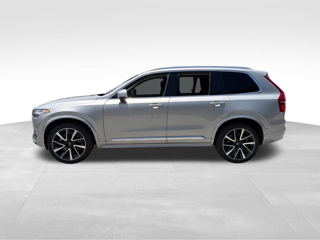 Used 2023 Volvo XC90 B5 Plus w/ Protection Package Premier AWD/4WD image 4