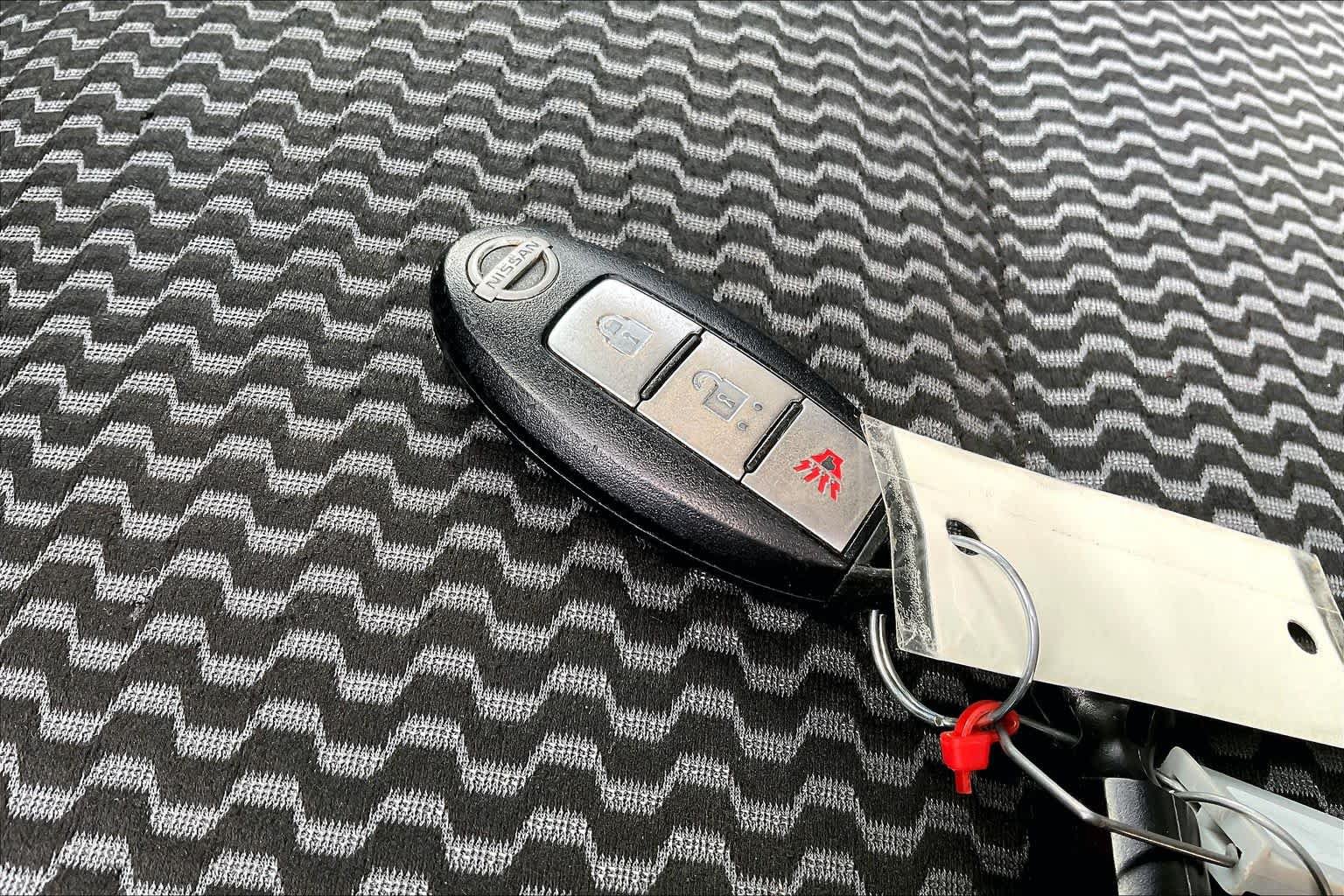 Used 2017 Nissan Juke S FWD image 15
