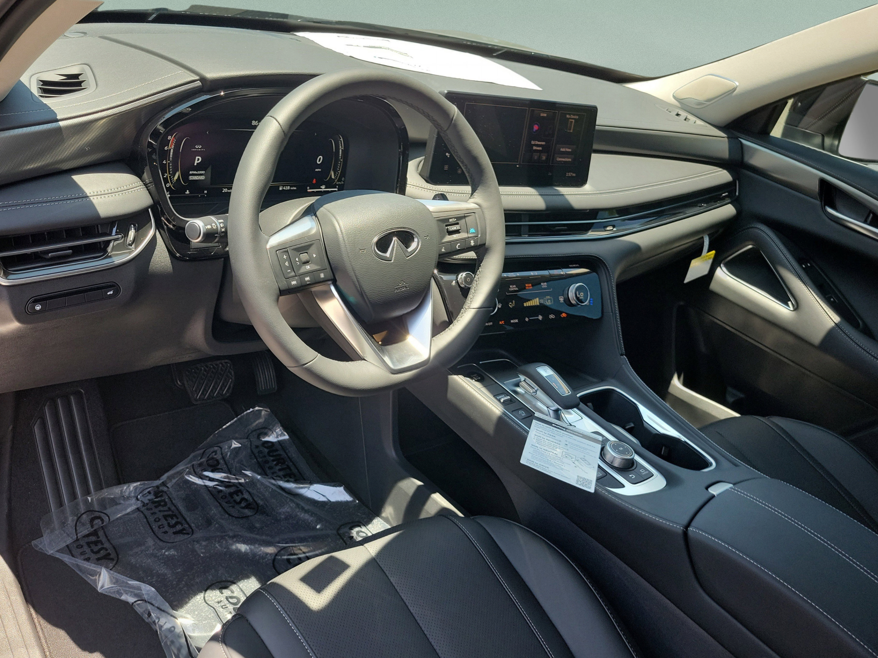 New 2026 INFINITI QX60 Luxe w/ Cargo Package FWD image 15