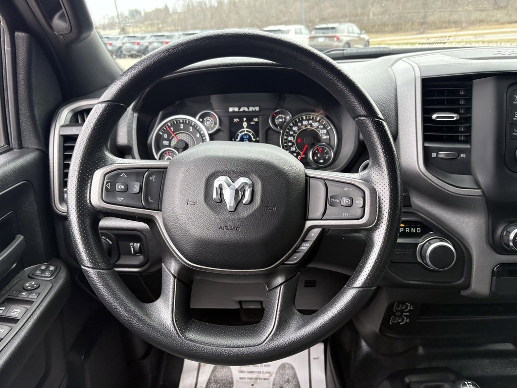 Used 2024 RAM 2500 Tradesman w/ Chrome Appearance Group image 27