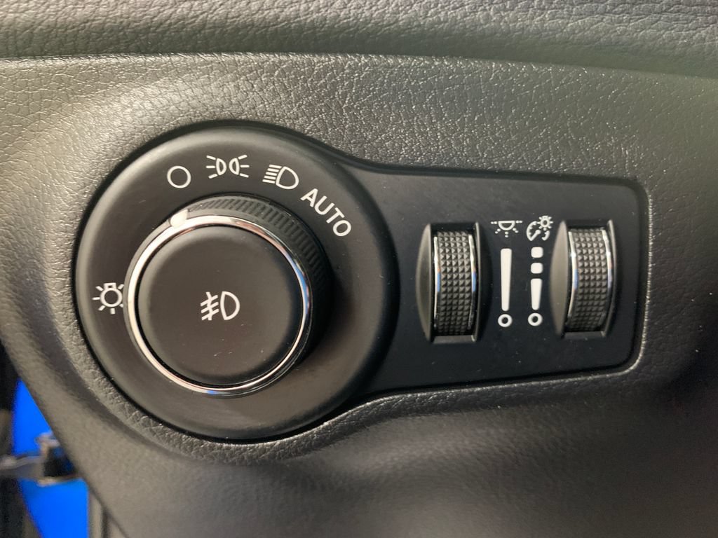 Used 2019 Jeep Compass Limited AWD/4WD image 25