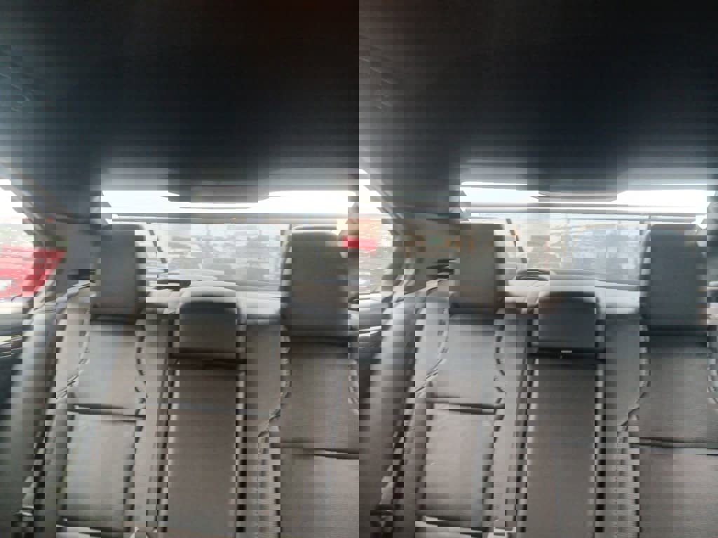 Used 2018 Ford Taurus Limited image 36