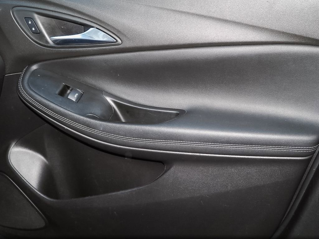 Certified 2022 Buick Encore GX Essence w/ Experience Buick Package image 30