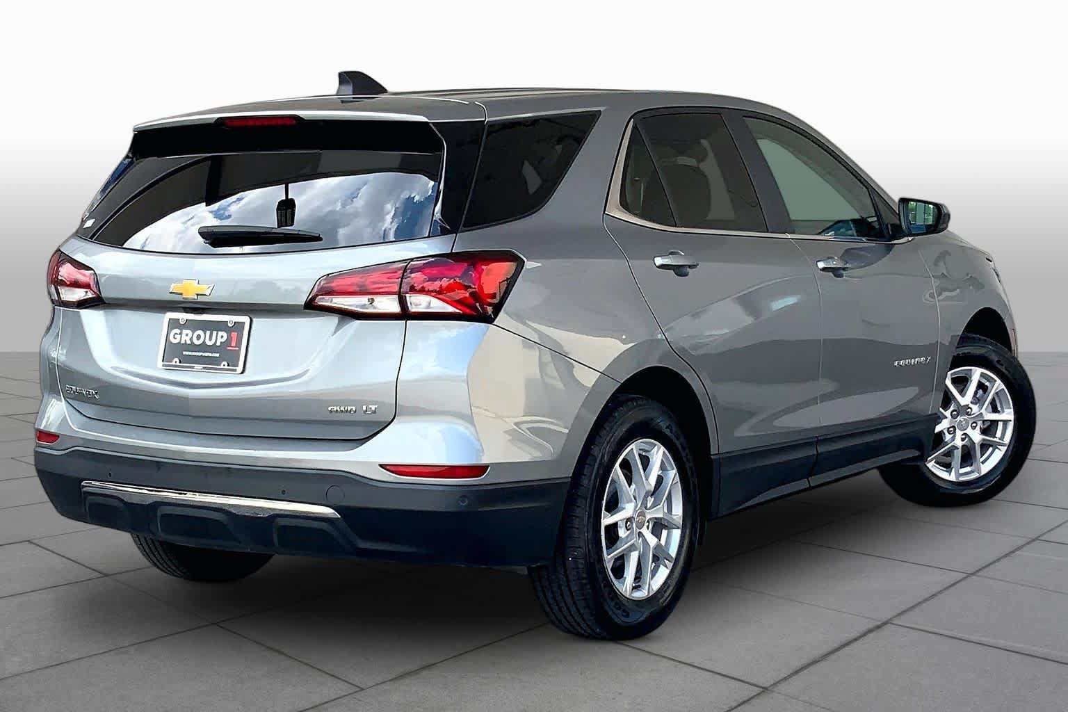 Used 2024 Chevrolet Equinox LT AWD/4WD image 13