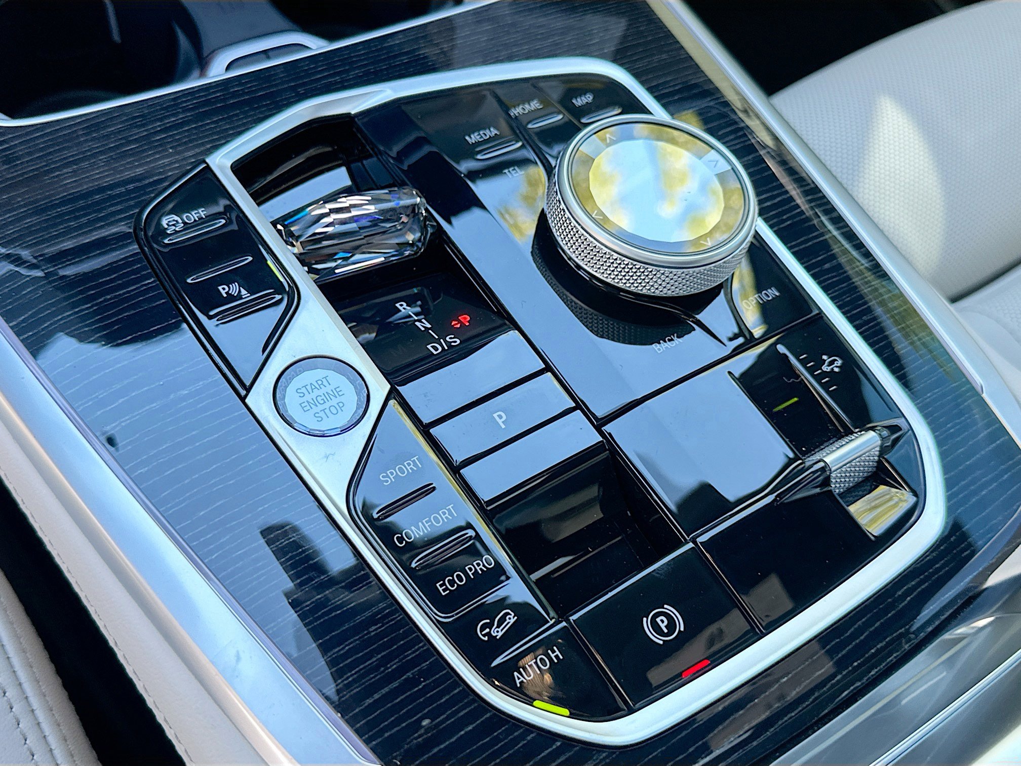 New 2026 BMW X7 M60i image 14