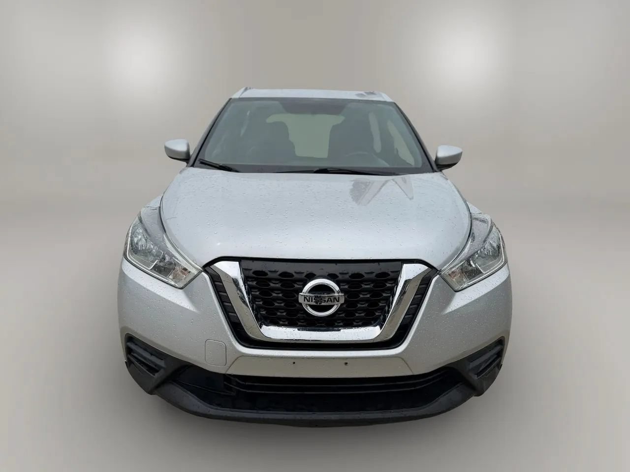 Used 2019 Nissan Kicks SV FWD image 2