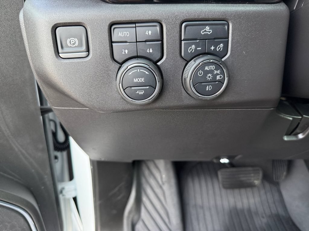 Used 2025 Chevrolet Silverado 1500 LT Trail Boss w/ Protection Package AWD/4WD image 25