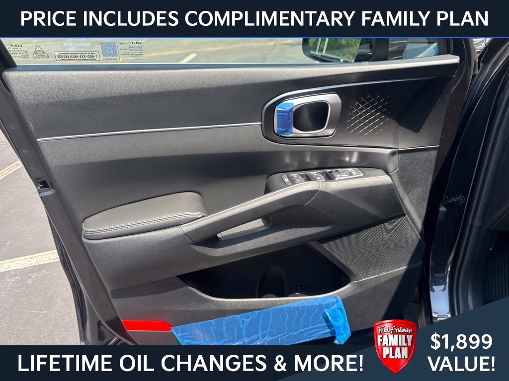 New 2026 Kia Sorento LX FWD image 9