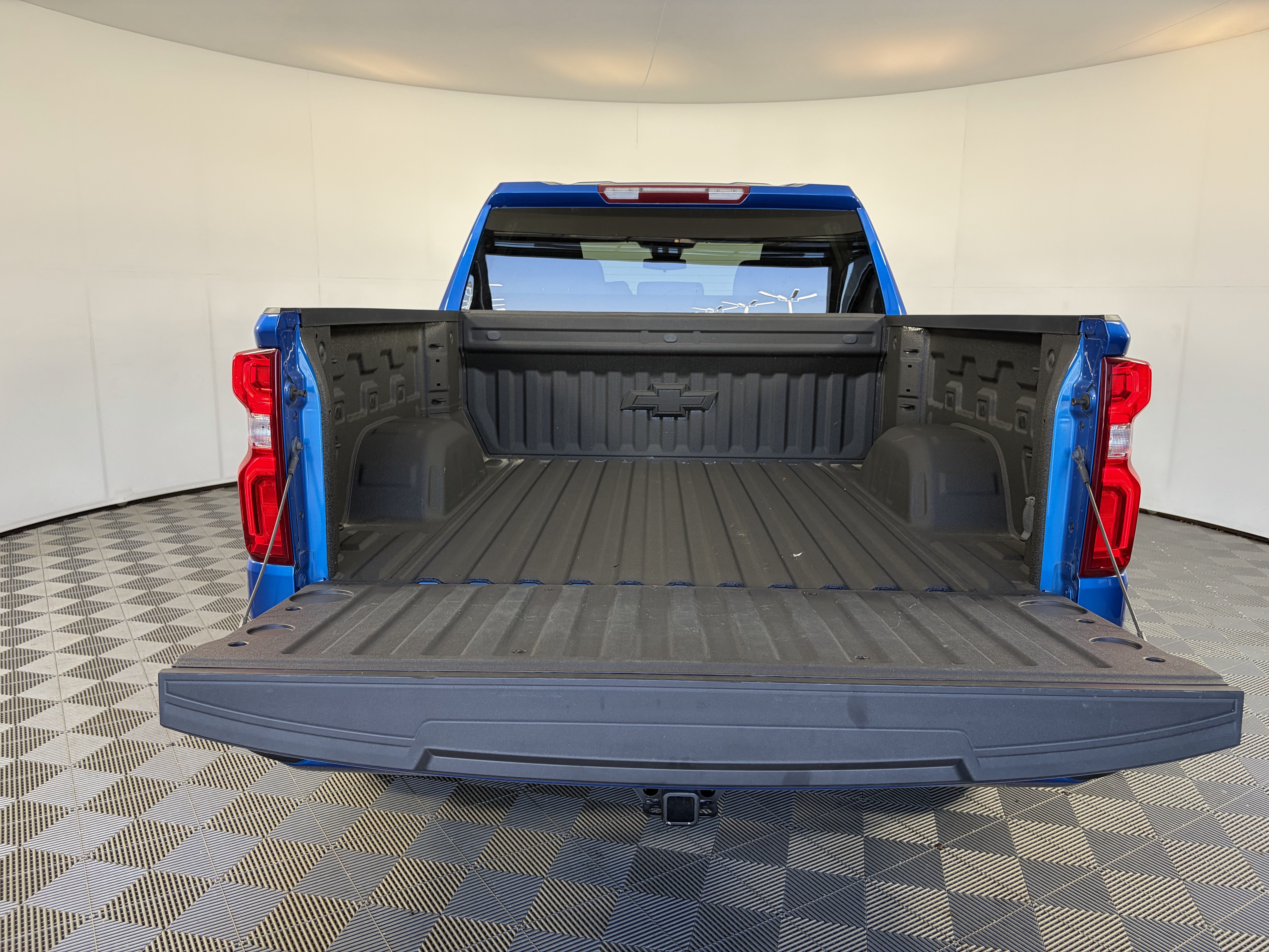 Used 2024 Chevrolet Silverado 1500 RST w/ Protection Package AWD/4WD image 14
