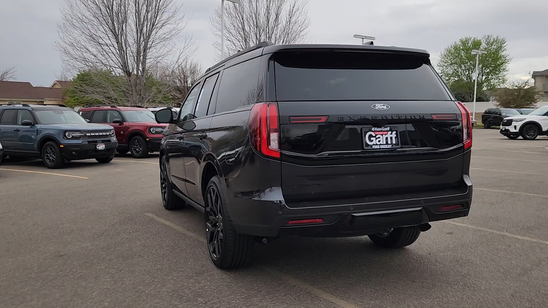 New 2026 Ford Expedition Platinum w/ Stealth Performance Package AWD/4WD image 18