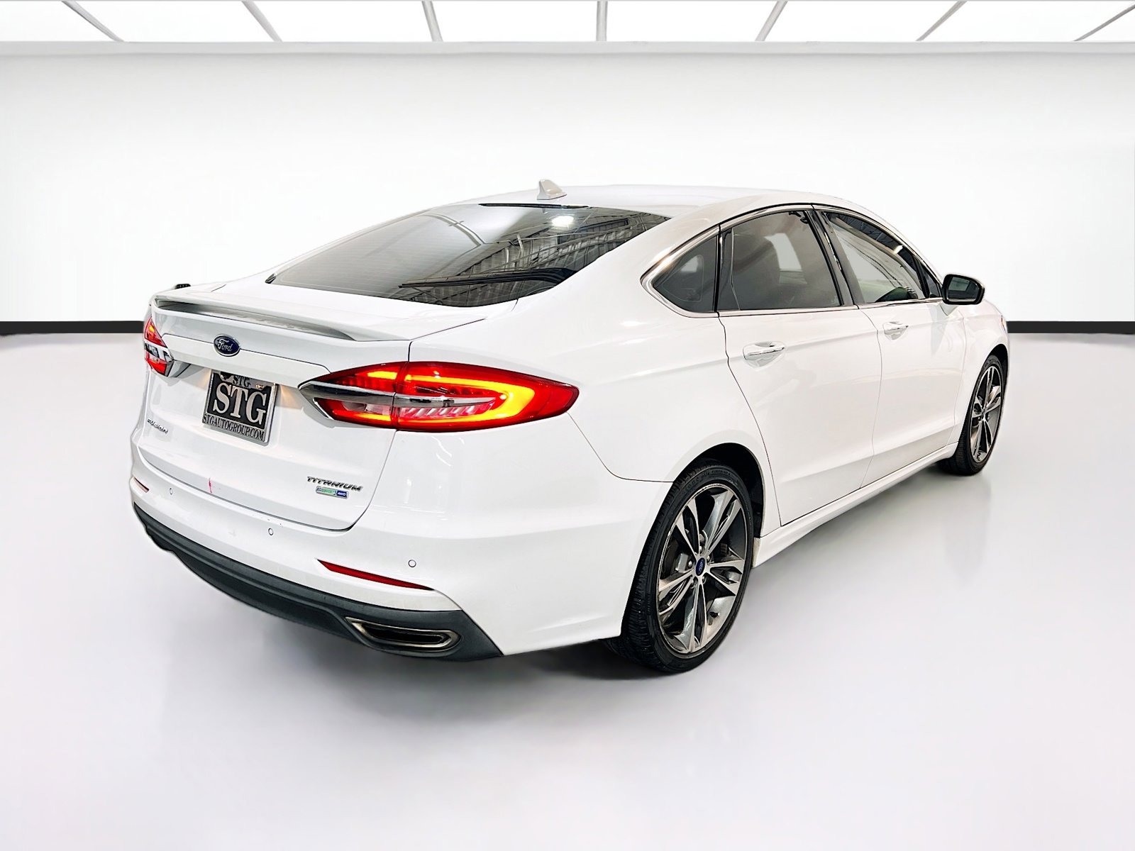 Used 2019 Ford Fusion Titanium AWD/4WD image 4