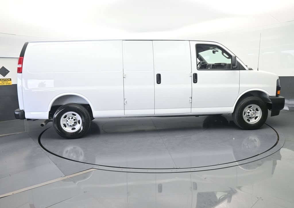 New 2026 Chevrolet Express 2500 Extended w/ Driver Convenience Package RWD image 7