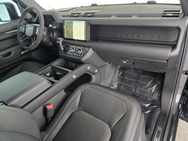 Certified 2024 Land Rover Defender 90 V8 AWD/4WD image 16