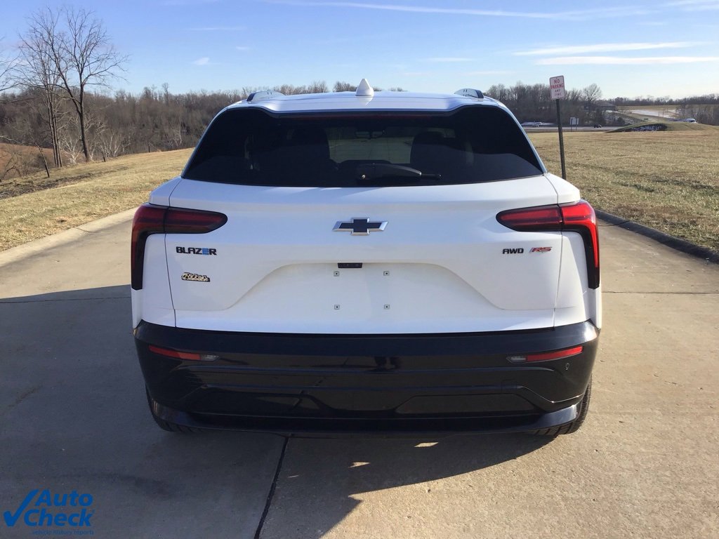 Used 2024 Chevrolet Blazer EV RS image 4