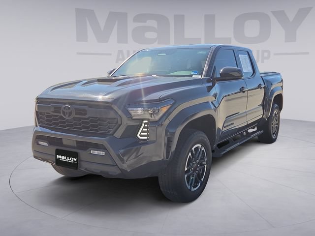 Used 2025 Toyota Tacoma TRD Sport AWD/4WD image 1