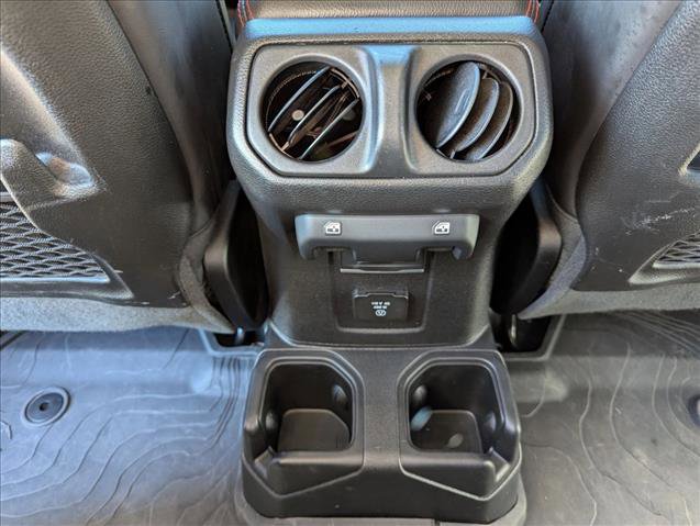 Used 2024 Jeep Gladiator Rubicon image 16