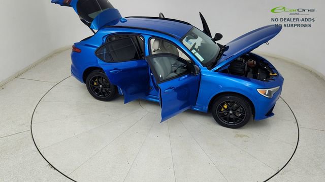 Used 2020 Alfa Romeo Stelvio Ti w/ Nero Edizione image 86