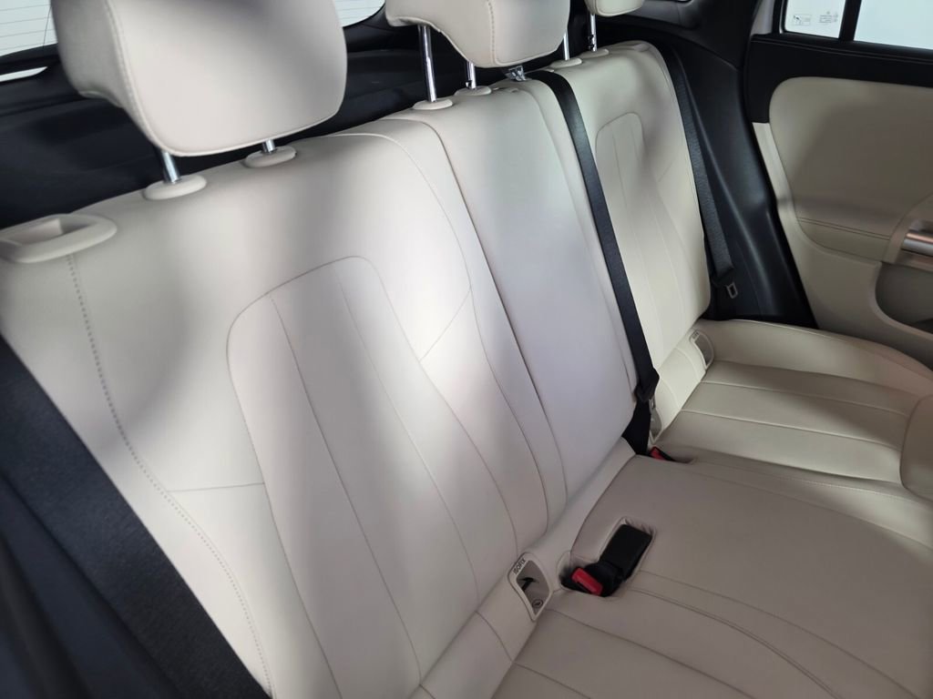Certified 2025 Mercedes-Benz GLA 250 image 27
