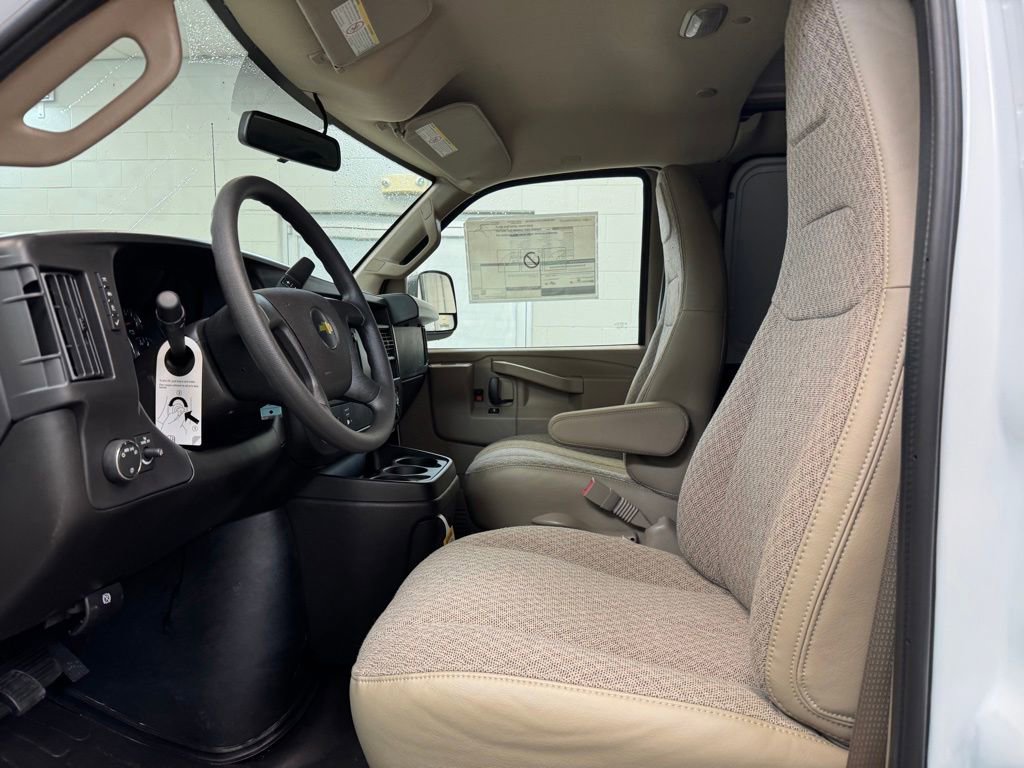 New 2026 Chevrolet Express 2500 RWD image 11