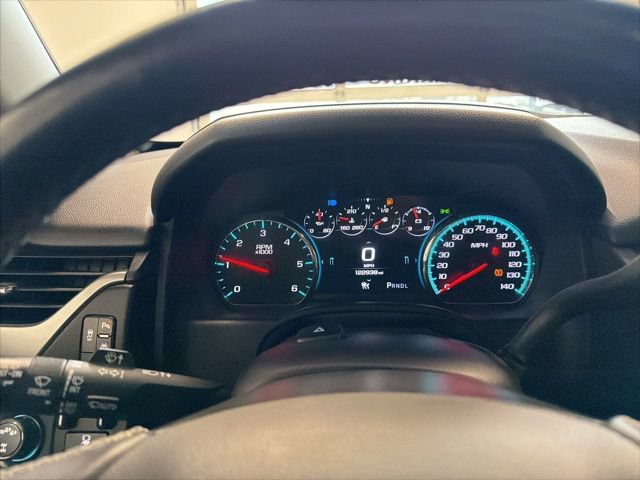 Used 2018 Chevrolet Suburban Premier AWD/4WD image 38