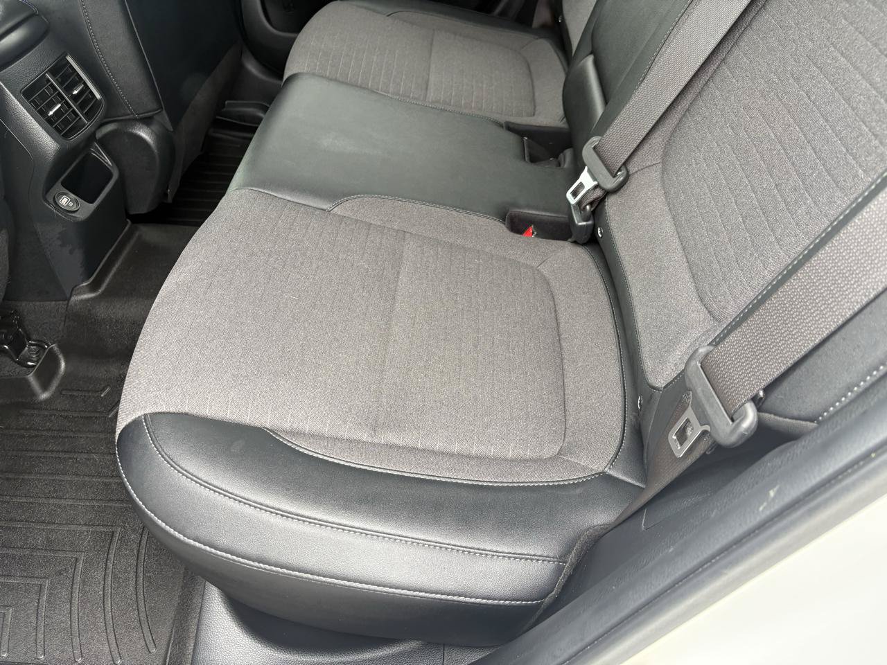 Used 2022 Kia Seltos S AWD/4WD image 28