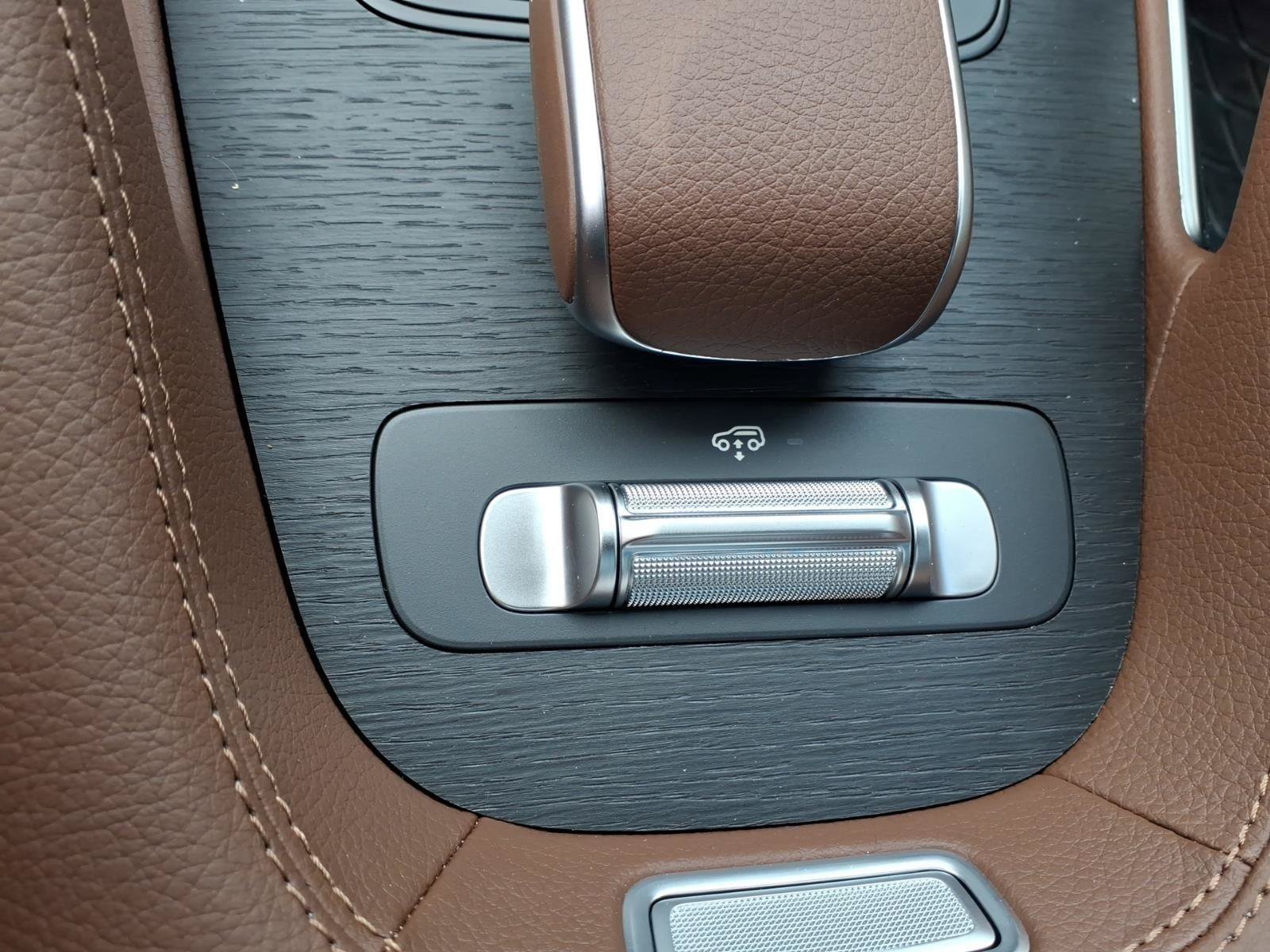 New 2026 Mercedes-Benz GLS 450 4MATIC image 34