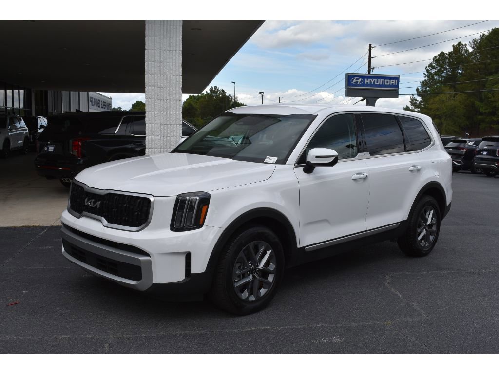 Used 2024 Kia Telluride LX