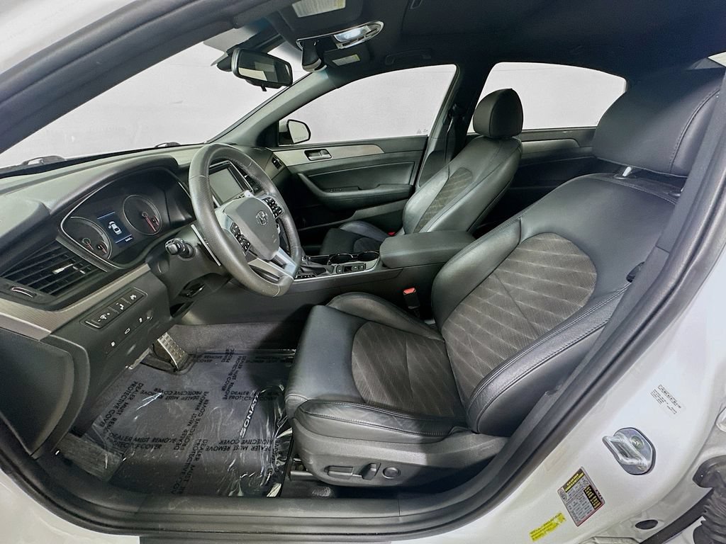 Used 2019 Hyundai Sonata Sport w/ Tech Package 03 FWD image 15