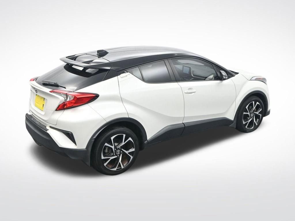Used 2019 Toyota C-HR XLE image 28