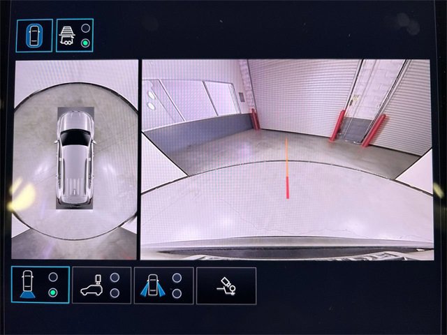 Used 2025 GMC Acadia Elevation image 15