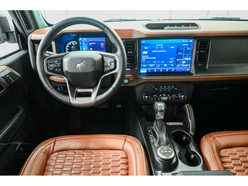 Used 2024 Ford Bronco Outer Banks AWD/4WD image 45