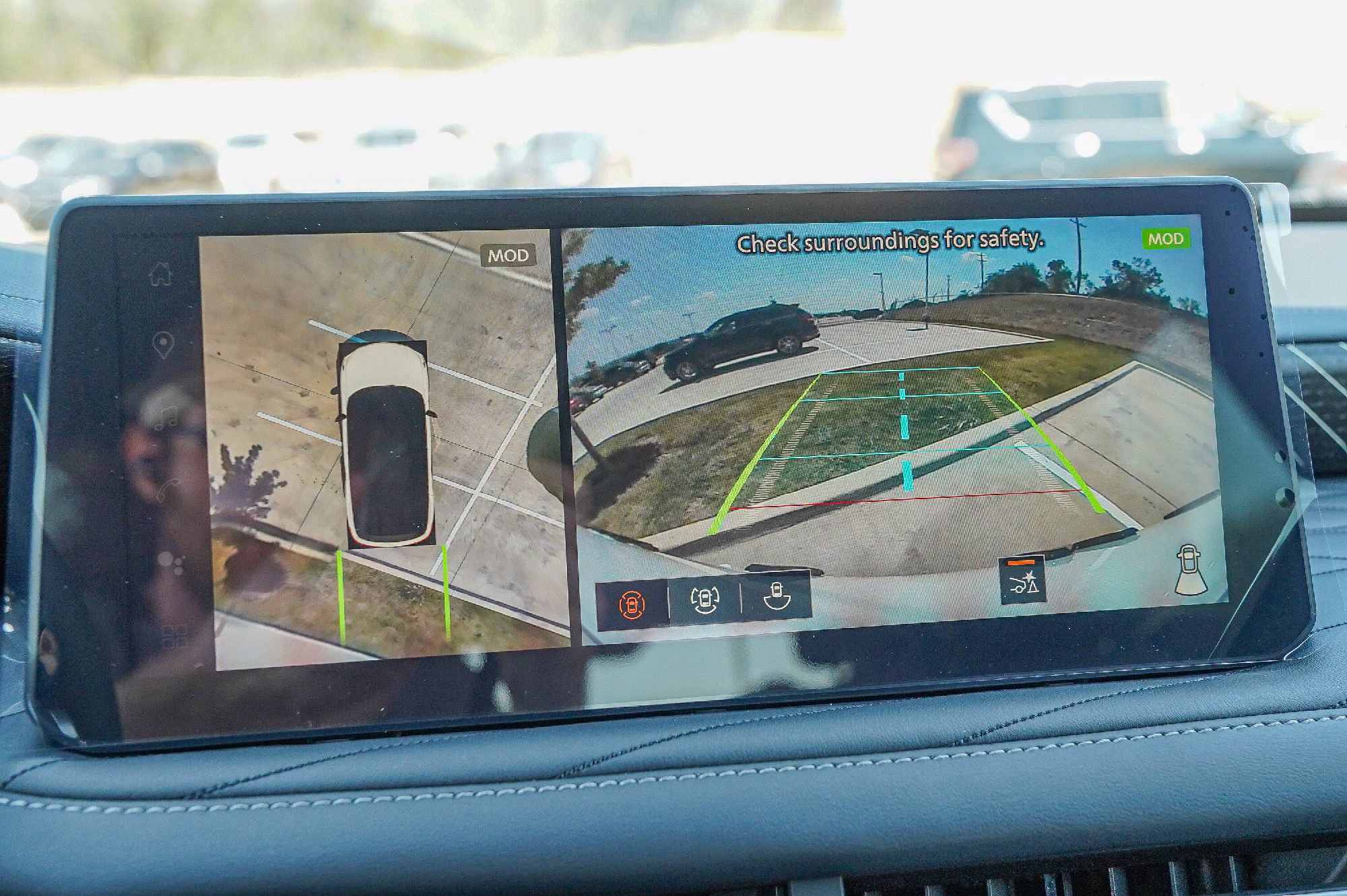 New 2026 INFINITI QX60 Autograph w/ Dark Cargo Package image 12