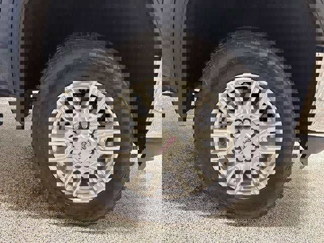 Used 2021 GMC Sierra 2500 SLT image 34