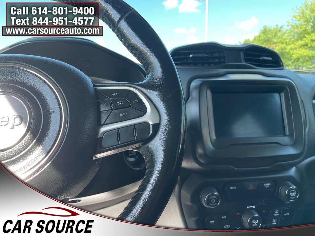 Used 2018 Jeep Renegade Latitude w/ Cold Weather Group image 26
