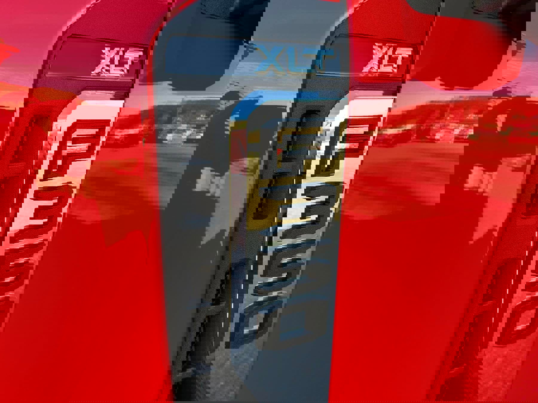 New 2026 Ford F350 XLT w/ XLT Premium Package image 15