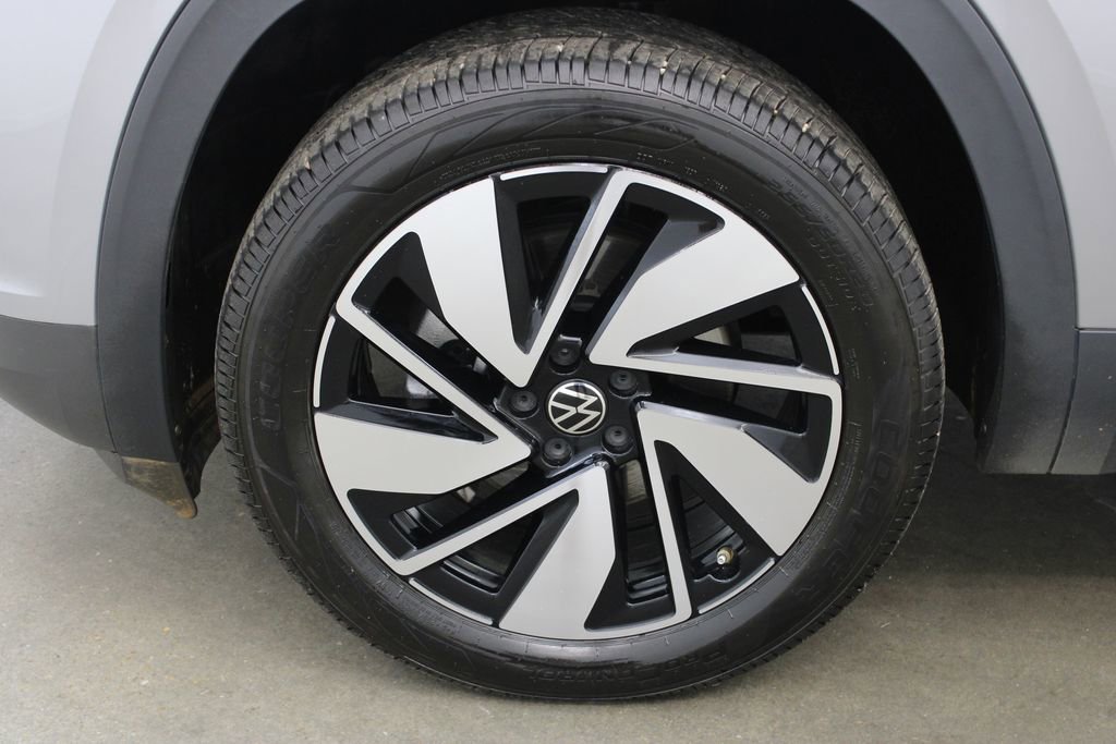 Certified 2024 Volkswagen Atlas SE FWD image 29