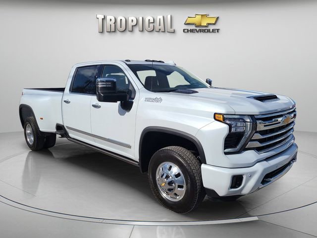 New 2026 Chevrolet Silverado 3500 High Country w/ Technology Package AWD/4WD image 7
