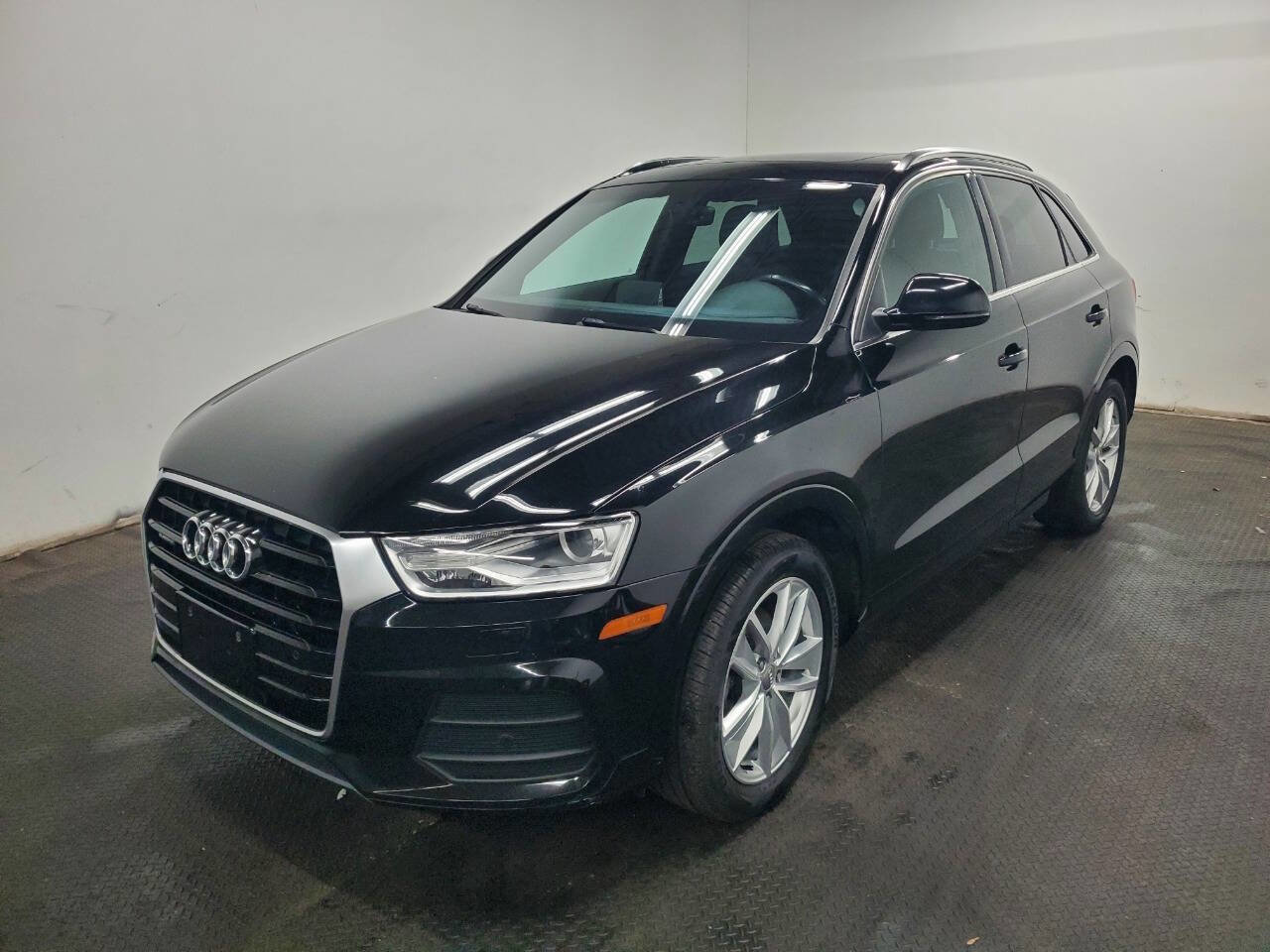Used 2016 Audi Q3 2.0T Premium Plus image 1