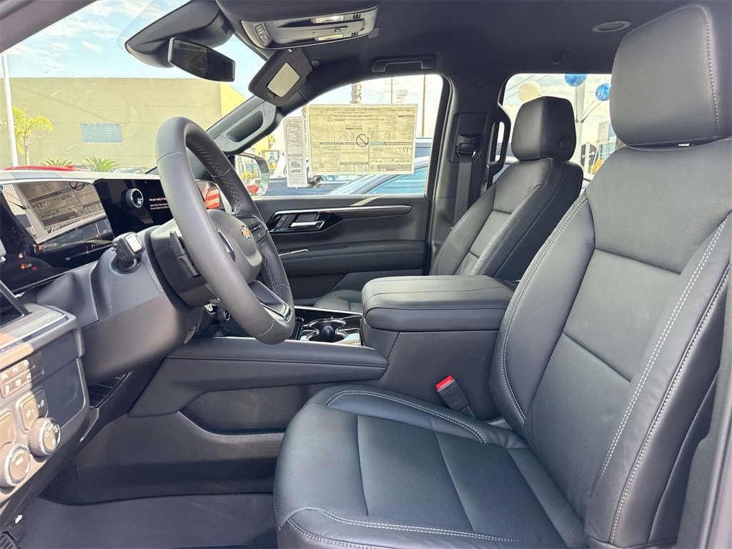 New 2026 Chevrolet Suburban LS image 18