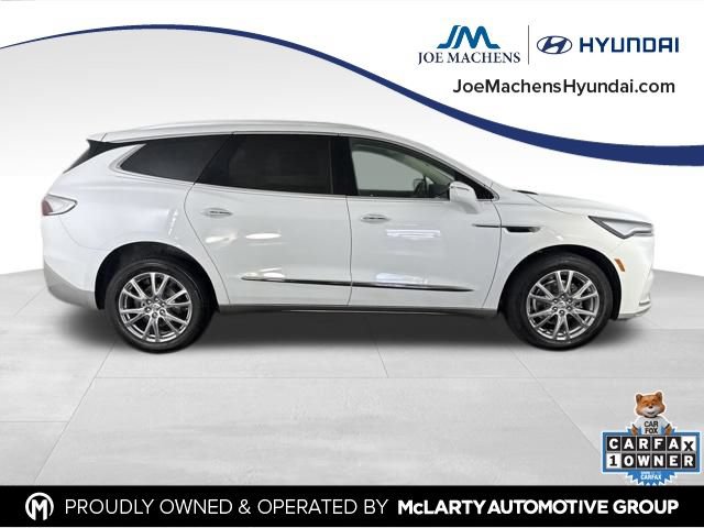 Used 2023 Buick Enclave Essence w/ Experience Buick Package AWD/4WD image 4