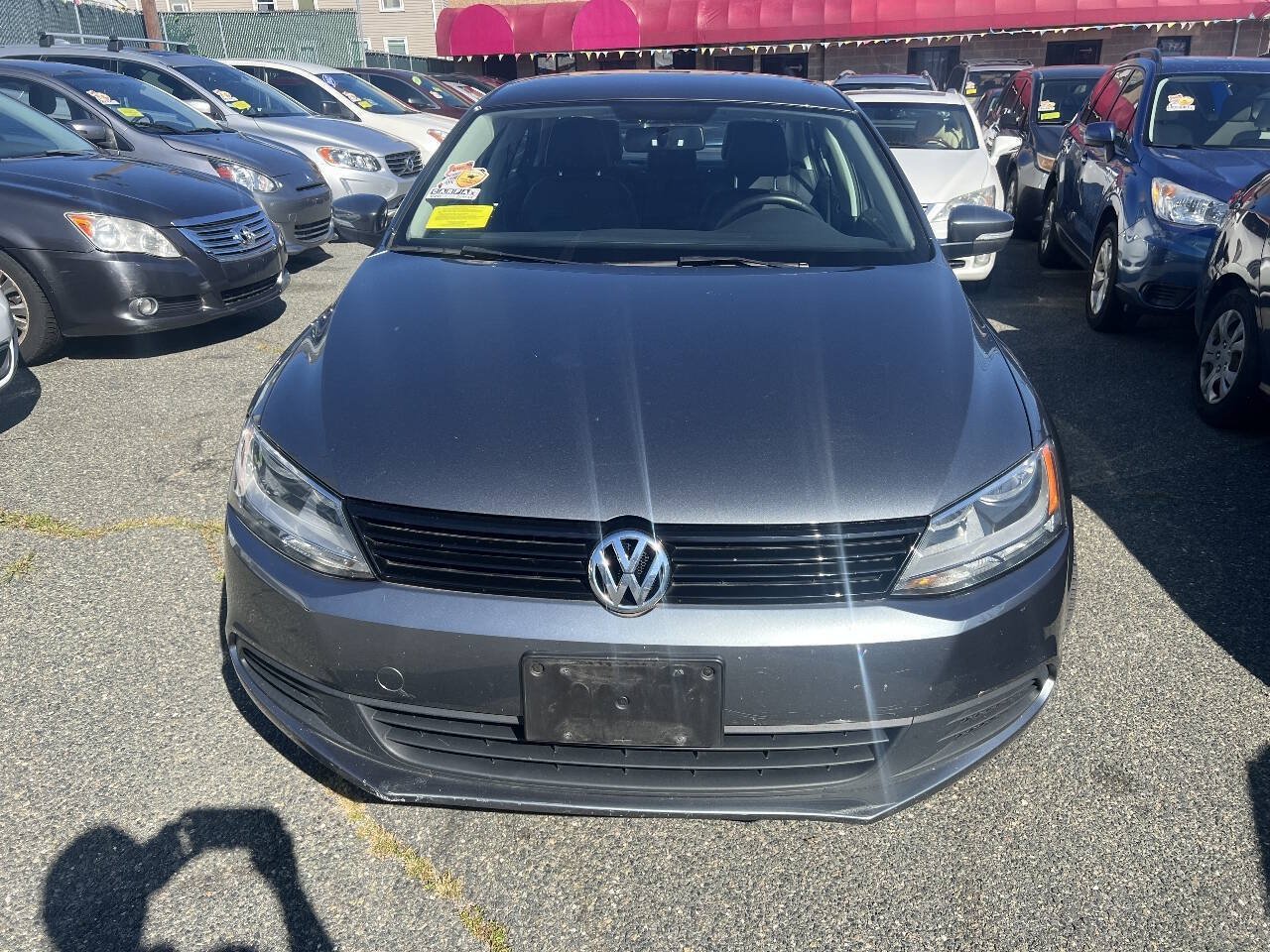 Used 2012 Volkswagen Jetta SE FWD image 2