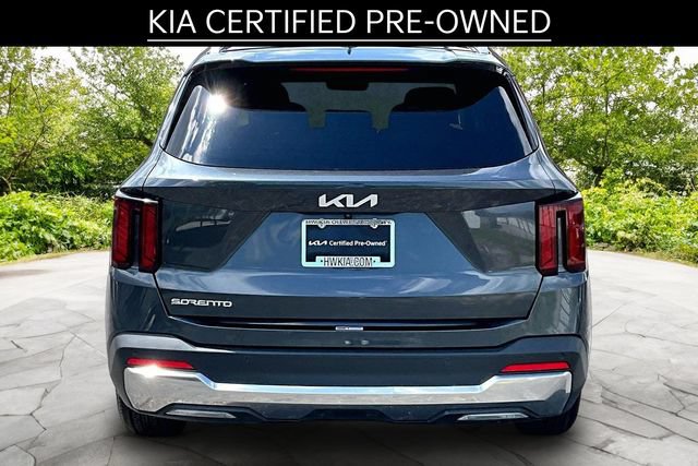 Certified 2024 Kia Sorento S FWD image 4