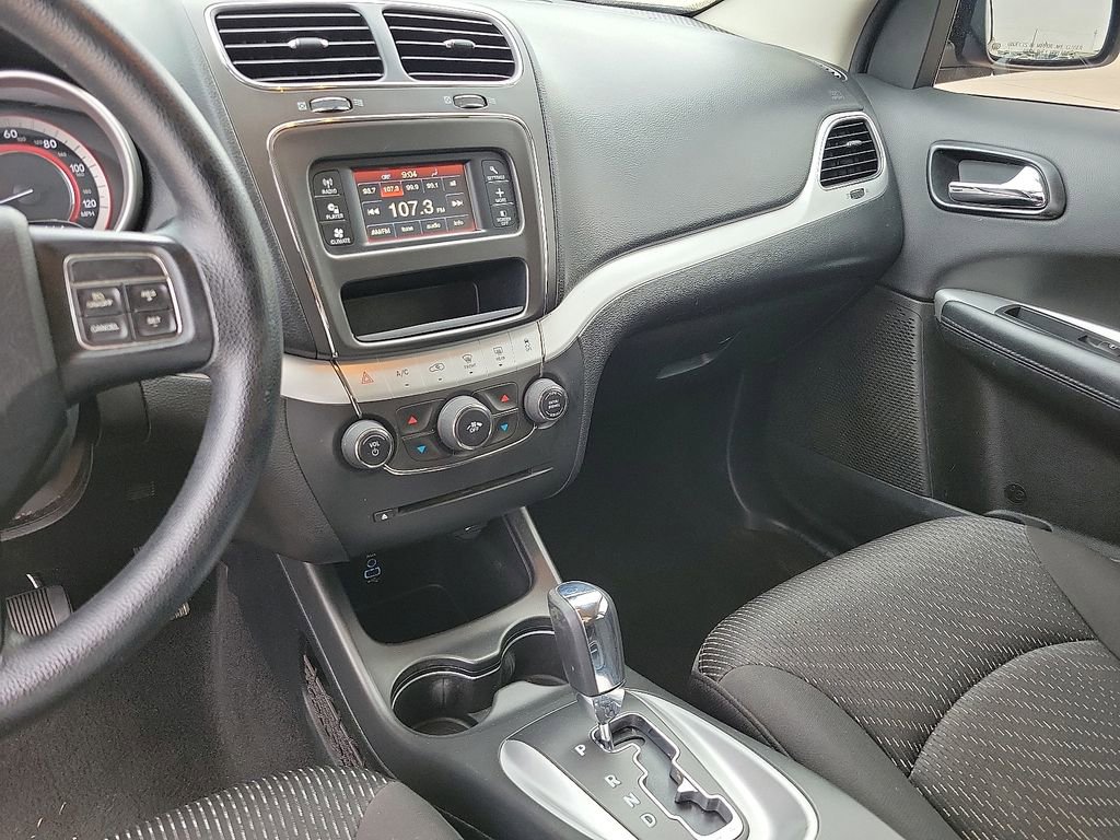 Used 2017 Dodge Journey SE w/ Flexible Seating Group image 20
